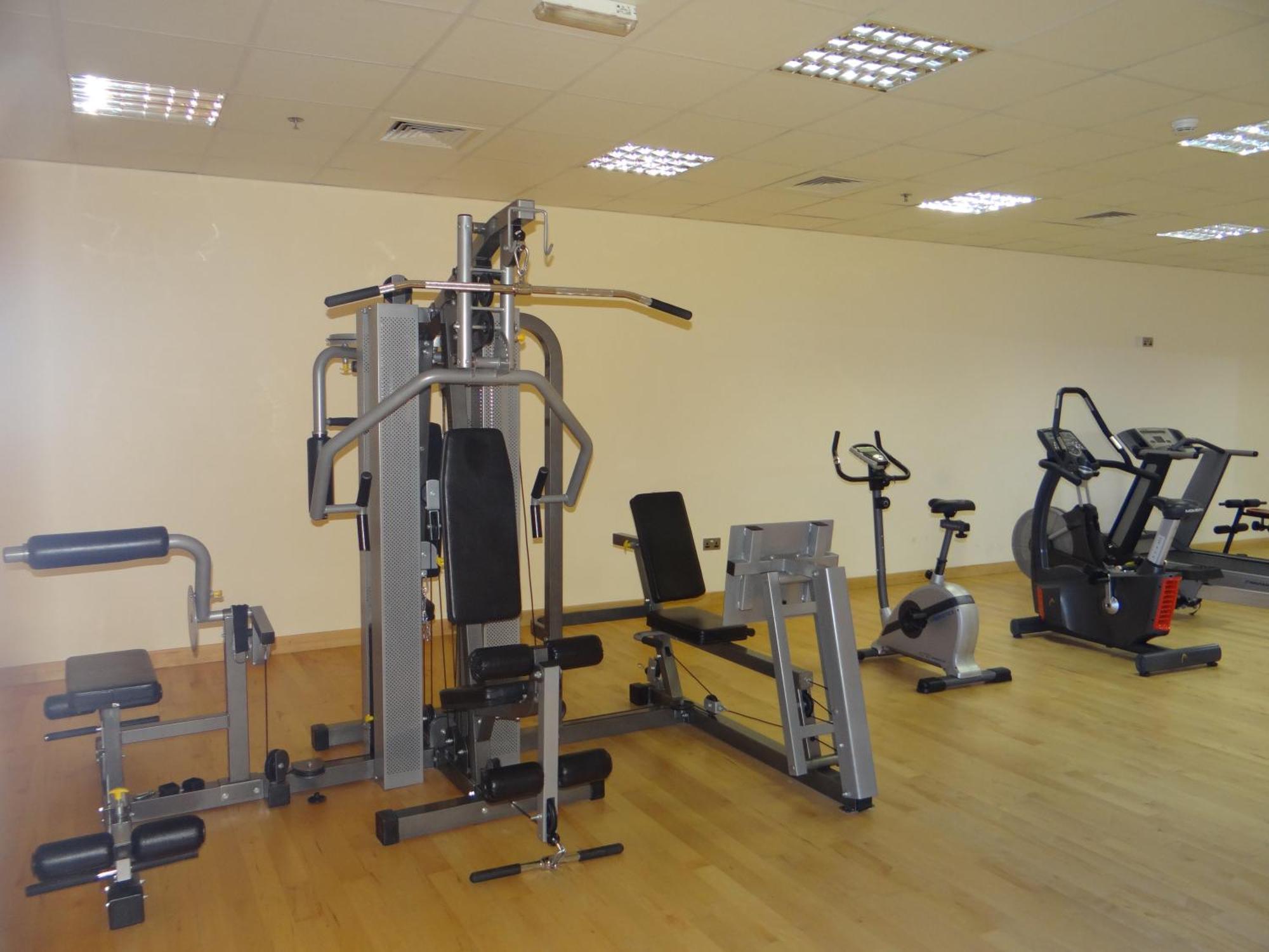 Huge Entire Apartment For Couples ,Families & Groups -Up To 5 Guests- With Free Pool, Steam & Sauna ,Jvc,迪拜 外观 照片